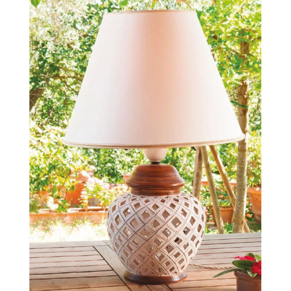 obciansky elegantny stredozemne stolna lampa stojaca lampa velkorozmerna keramika priezracny prielom dizajn talianska toskanska vila rekonstrukcia dom chata osvetlenie lameridiana imas.jpg